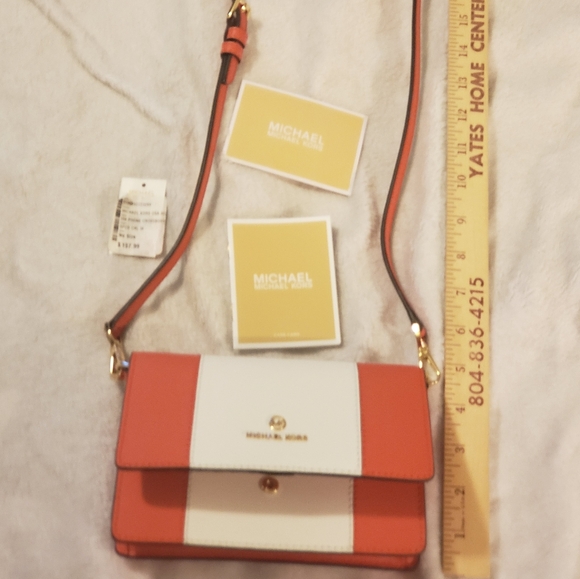 Michael Kors Jet Set Travel/Phone Crossbody Purse - Picture 1 of 7